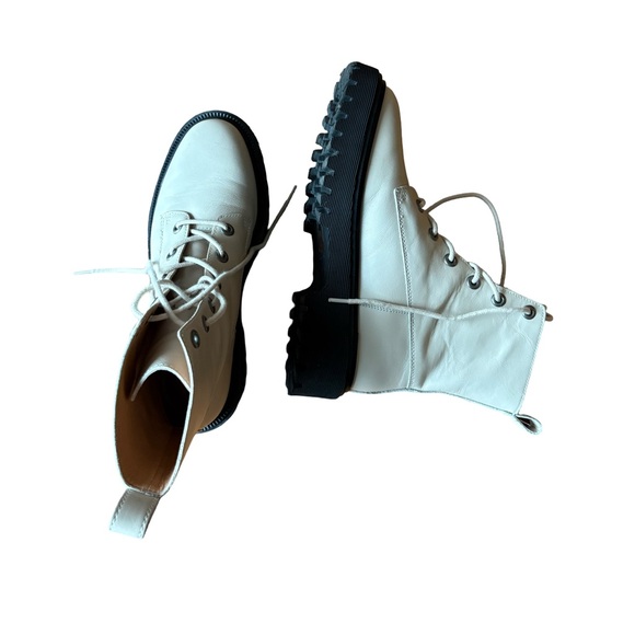 Madewell Cream Lace-Up Combat Boots - Picture 2 of 4